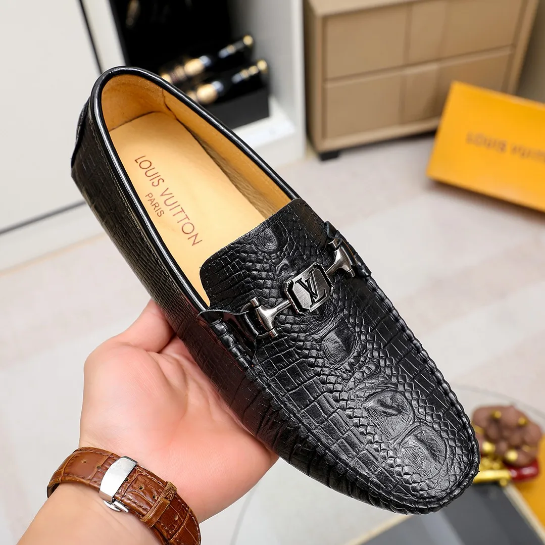 Men's shoes 💰360 💰 LV Louis Vuitton's top-quality Peaches men's shoes 💯Original copy of the official website, the upper is made of imported official website 1:1 material ❌Italian 🇮🇹 cowhide surface, imported pigskin lining. It’s definitely not made with ordinary craftsmanship, it’s the model used by celebrities! The factory’s craftsmanship is designed to create the most perfect shoes for trendy men! Colors available! 38-45 yards